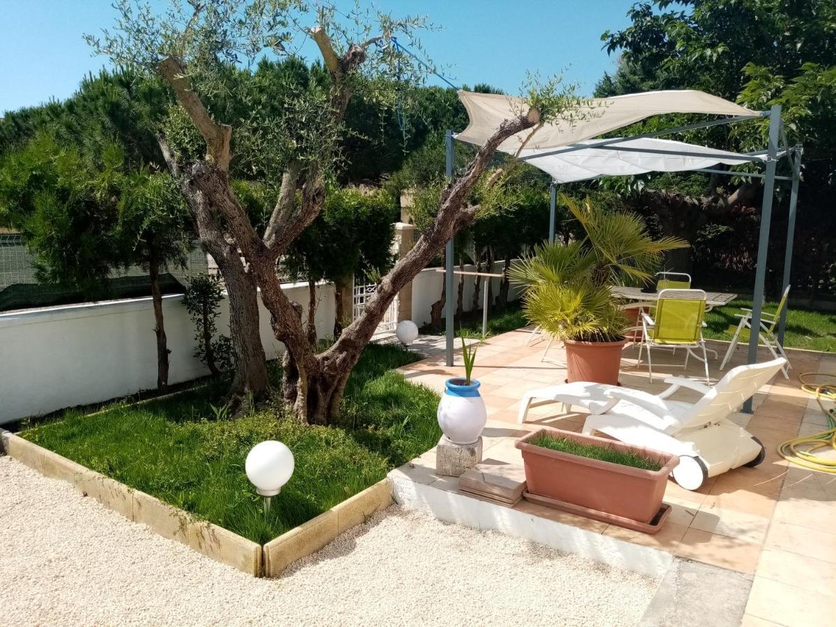 Bed and Breakfast Le Flamant Rose Salin-de-Giraud Exteriér fotografie
